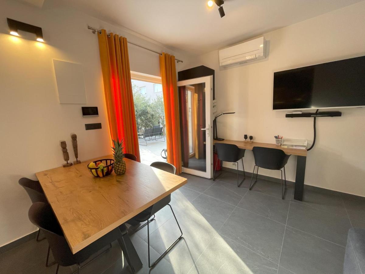 Valkane Beach Apartments Пула Экстерьер фото
