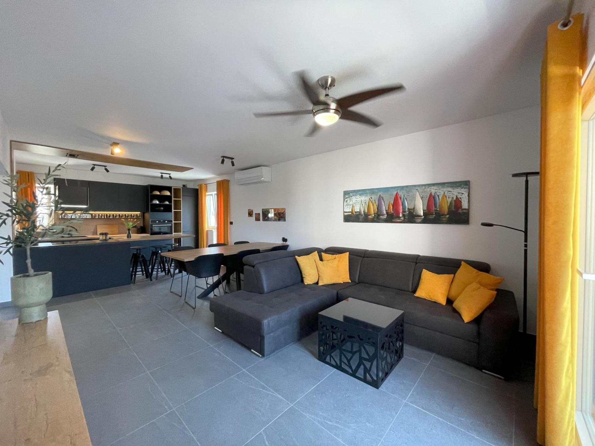 Valkane Beach Apartments Пула Экстерьер фото